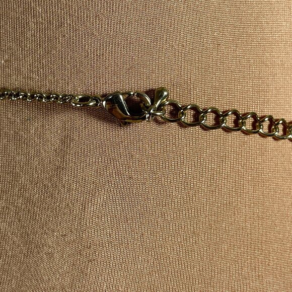 Long Necklace Gold Tone Statement Fashion Chain Open Medallion - Picture 3 of 3